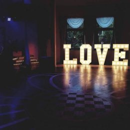 Napis LOVE, MIŁOŚĆ HIT 2018, wynajem - Dekoracje świetlne