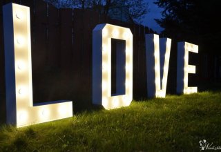 Napis LOVE LED Podświetlany napis LOVE HIT 2018 dekoracja kościoła