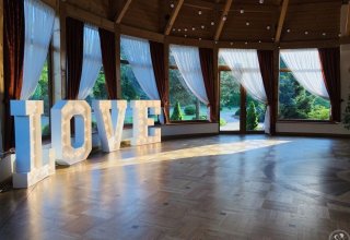 Piki-budka Napis LOVE