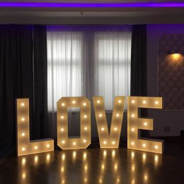 Podświetlany napis LOVE wynajem na wesele, dekoracja wys. 120cm. - Dekoracje świetlne