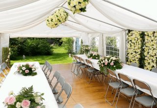 Wypożyczalnia namiotów Pełne wyposażenie Parkiet taneczny Dekoracje