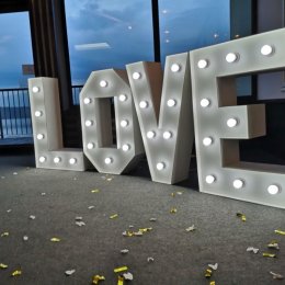 Napis Love Klaudia Pałucka - Dekoracje świetlne