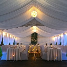 wynajem namiotu, namioty weselne, wynajem parkietu, firma Parysada - Wynajem namiotów