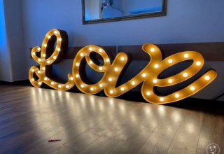 Napis LOVE♥️❣️💒
