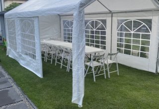 Poprawiny w ogrodzie ,namiot , krzesła stoły , oświetlenie