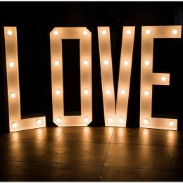 Love napis 1.3m wysokości - Dekoracje świetlne