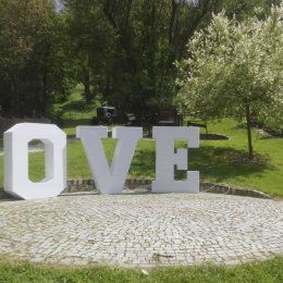 Świecący napis LOVE na wesele! - Dekoracje świetlne