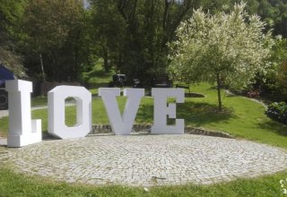 Świecący napis LOVE na wesele!