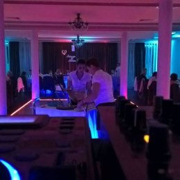 DeKoRaCjA  ŚWiatłEM / ciężki dym - Dekoracje świetlne