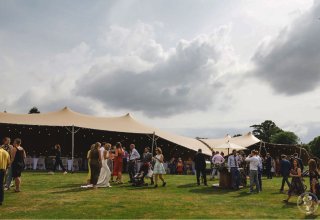 Nowoczesne, piękne i lekkie w formie - Namioty Stretch