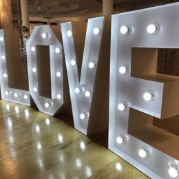 Napis LOVE 3D Led Wesele/Sesja - Dekoracje świetlne