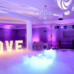 Dekoracja światłem, Fotobudka, Litery LOVE, Taniec w chmurach - Dekoracje świetlne