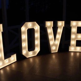 Napis Love4You - Dekoracje świetlne