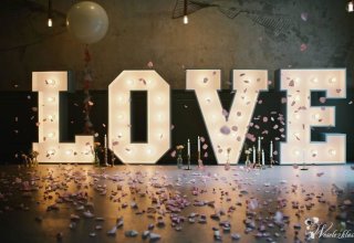 Napis LOVE Daria Potyczka