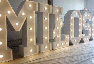 WYNAJMĘ napis MIŁOŚĆ napis LOVE podświetlany LED - Napisy LOVE GUGU