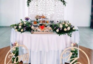 Napis LOVE Perfect Day