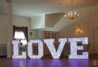 Napis LOVE 3D 120cm, 7 wersji kolorów LED RGB, ażur w serca, 5 m!