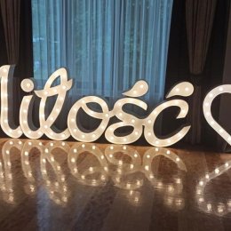 Kropka nad i - Napis LOVE - Dekoracje świetlne