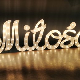 Napis MIŁOŚĆ do wynajęcia - Dekoracje świetlne