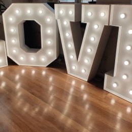 Wynajem napis LOVE Patryk Bolek - Dekoracje świetlne