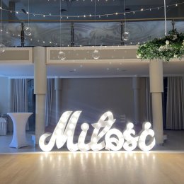 Napis Miłość - Dekoracje świetlne