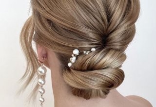 Monika Kłosek Fryzury i Makijaże Ślubne. Magia Fryzur