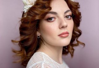 Iwona Gzik makijaż & stylizacja fryzur