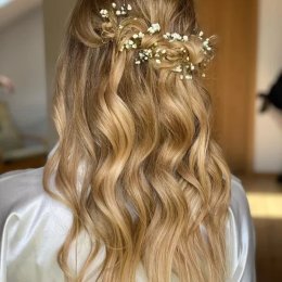 Usługi Fryzjerskie Aleksandra Konarska - Fryzjer ślubny