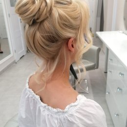 Fryzjer Stylista Ślubny sTyLove Upięcia Studio Pielęgnacji Włosów - Makijaż ślubny