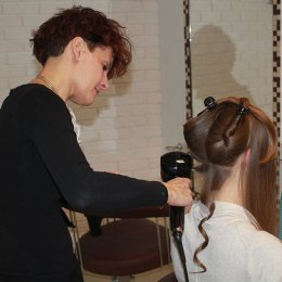 Zakątek Fryzjerski - Fryzjer ślubny