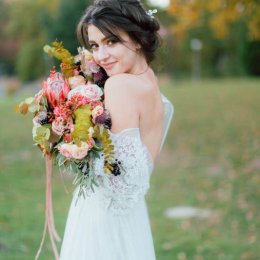 FRYZURY, UPIĘCIA ŚLUBNE, OKOLICZNOŚCIOWE - Makijaż ślubny