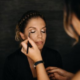 KAROLI MAKEUP Karolina Szimelfennig - Makijaż ślubny