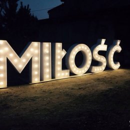 Budkowscy Studio MIŁOŚĆ - Dekoracje świetlne