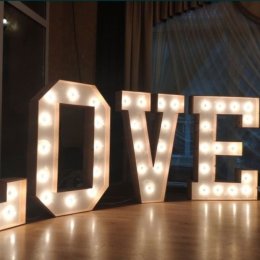Napis LOVE wynajem na WESELE - Dekoracje świetlne
