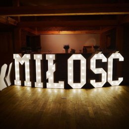 Napis Love oraz Miłość - Dekoracje świetlne