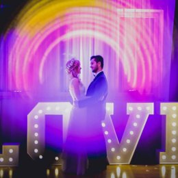 Napis LOVE Piotr Wodzirej - Dekoracje świetlne