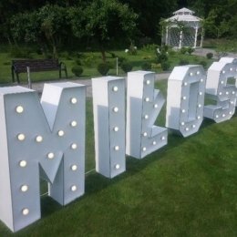 Napis MIŁOŚĆ Jowi-Art - Dekoracje świetlne