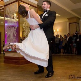 Pierwszy taniec, kursy tańca towarzyskiego i użytkowego - Szkoła tańca