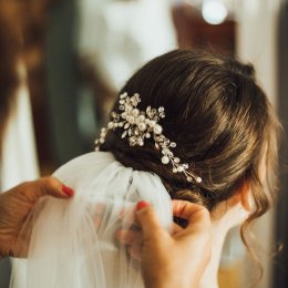 Kłopotowskiego 10 Salon fryzjerski - Makijaż ślubny