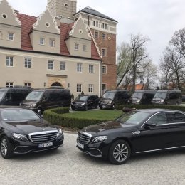 Cab4u luksusowy transport osobowy // Cab4u luxury transport - Wynajem busów