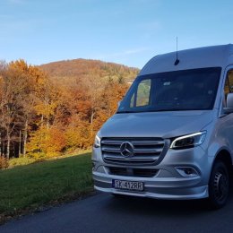 Przewóz osób Mercedes Sprinter VIP klasa 2019r. - Wynajem busów