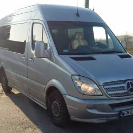 9 osobowy Mercedes Sprinter - Wynajem busów