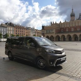 Lucky Tours - Wynajem busów