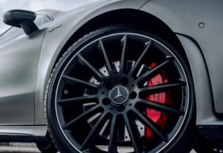 Mercedesem Do Ołtarza