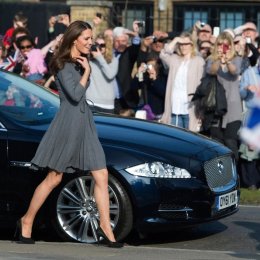 Królewski Ślub - Wytworny Jaguar XJ - Auto do ślubu