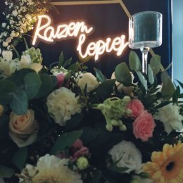 BAJECZNY PYŁ Pracownia Florystyczna - Dekoracje sali