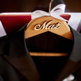 pudełko na obrączki + koszyki ratunkowe + wieszaki - ZESTAW na WYNAJEM - Dekoracje sali