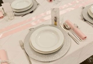 Wynajem podtalerzy - złote i srebrne podtalerze