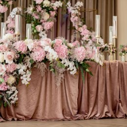 Twins Flowers - wyjątkowe dekoracje sal weselnych i kościołów - Dekoracje sali