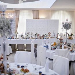 Dekoracje kościołów, sal weselnych, bukiety ślubne - Dekoracje sali